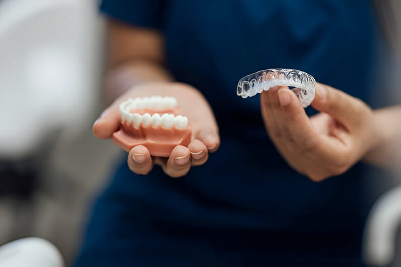 Dental Aligners And Fixed Braces